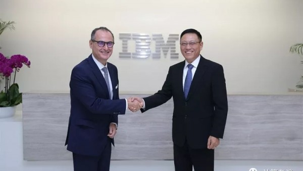 企业上云步入“第二篇章”，IBM Cloud Paks降临