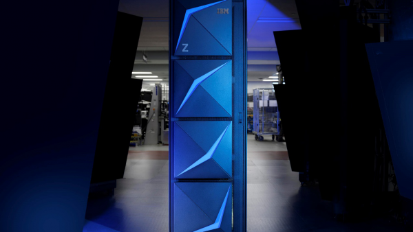 IBM新一代Z：混合多云时代数据安全的“守护神”